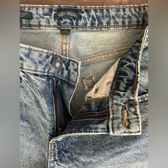 WILD FABLE Midrise 90's Relaxed Straight Jeans Size 2 - Picture 3 of 6